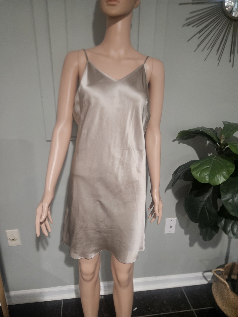 Silk Maison 100% Silk Mini Slip Dress Champagne Taupe Nwt Size Large — image 5 of 8